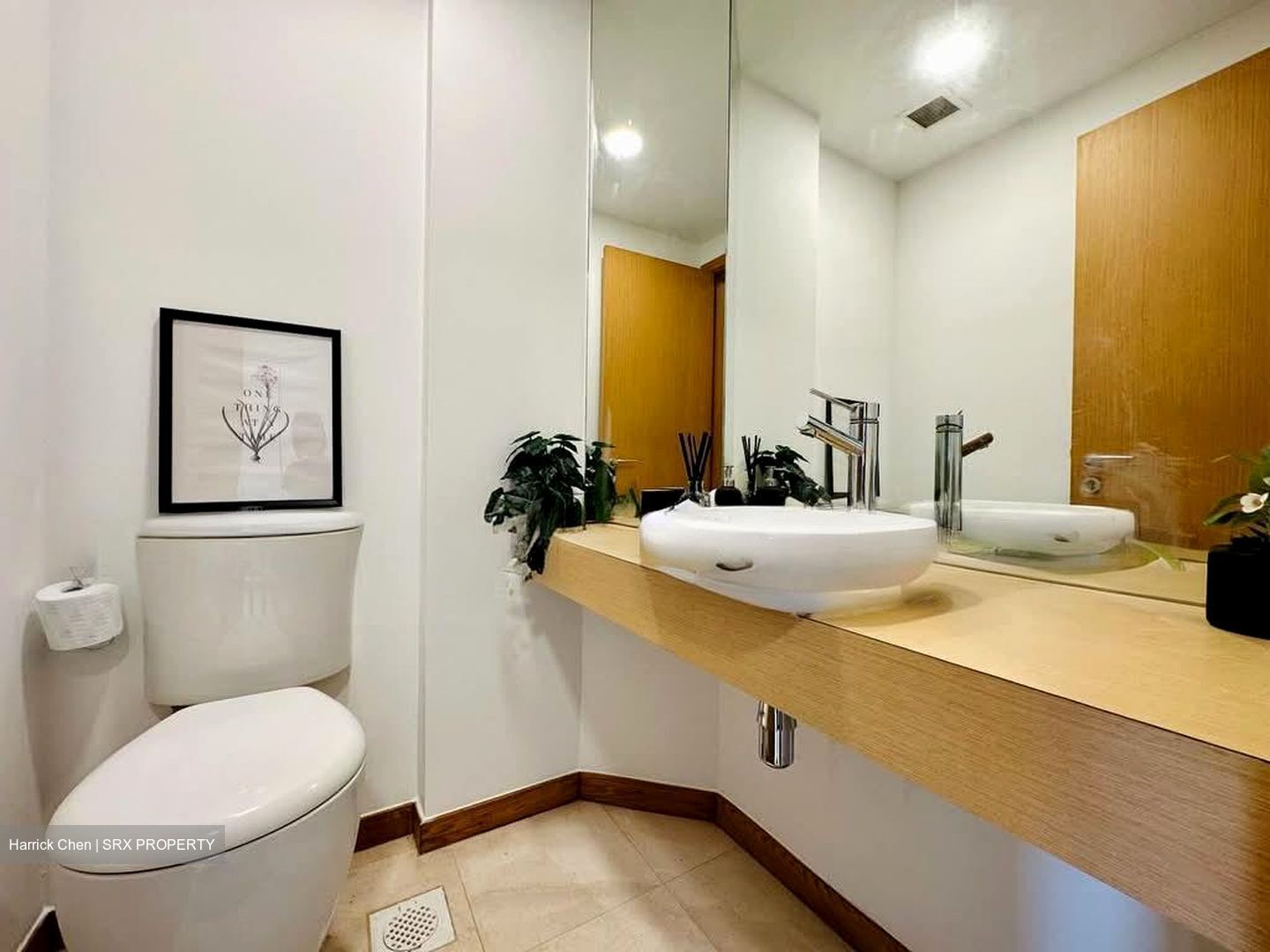 Icon (D2), Apartment #581855481